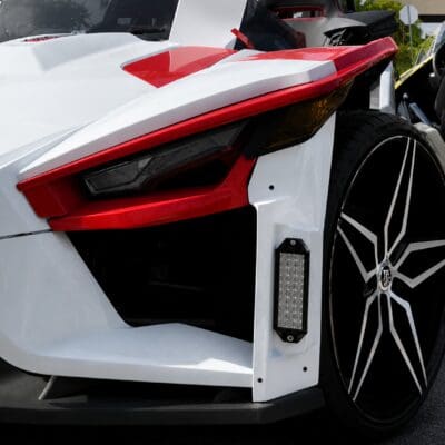UAS Slingshot Front Side Fillers with integrated fog lights, fiberglass, 2020+